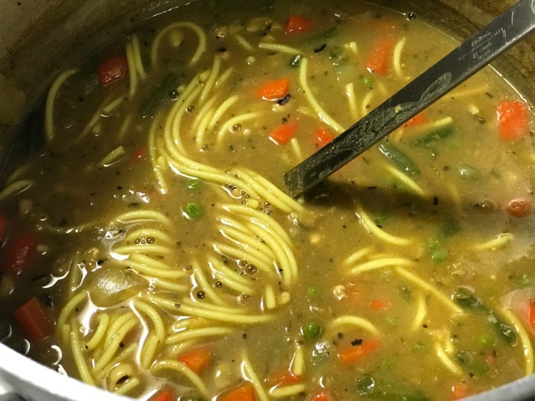 gluten-free-noodle-soup-pot